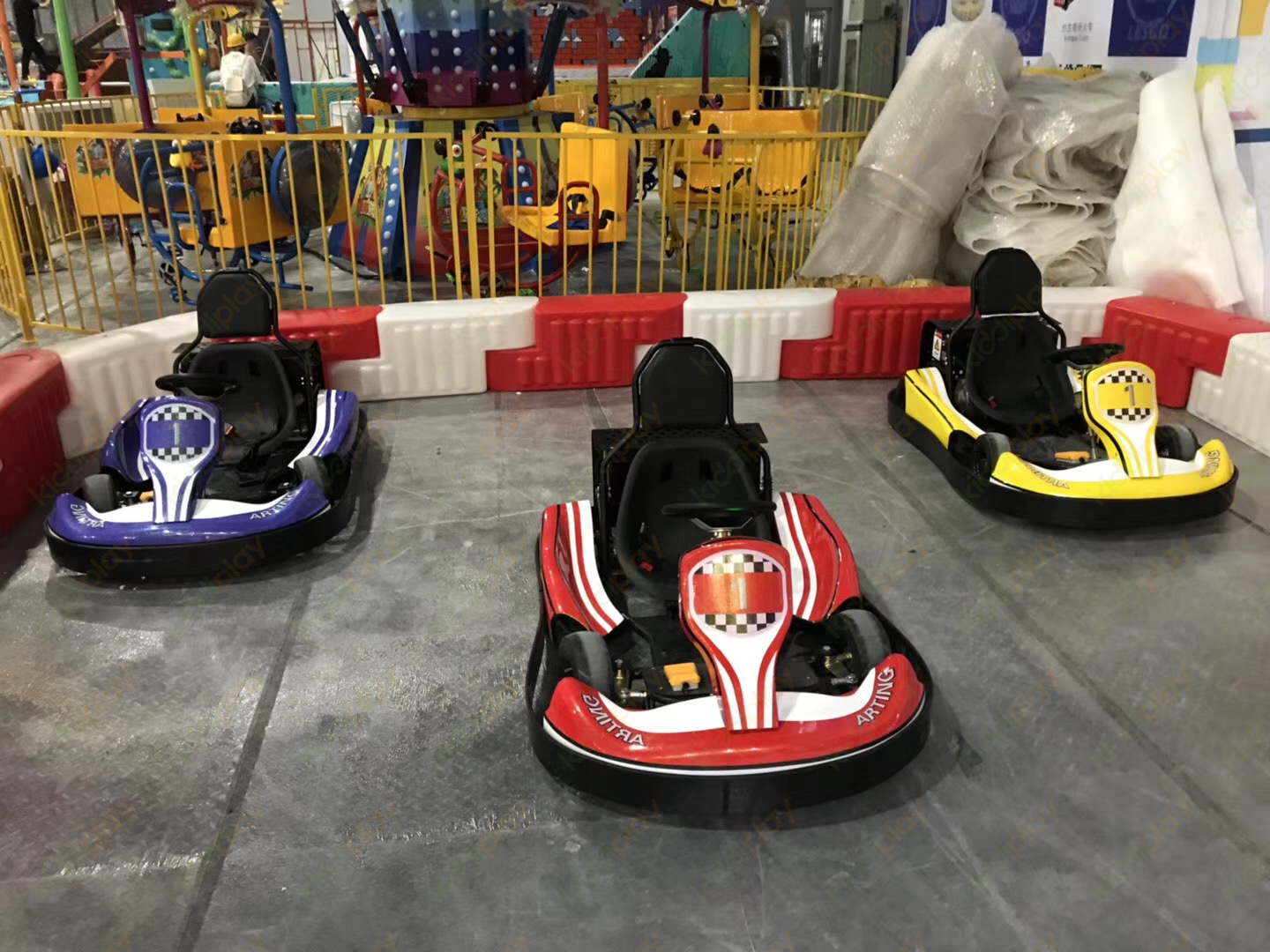 Was sind die Anwendungen von Rotationsformmaterialien im Bereich Karting?